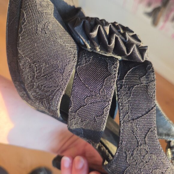 Black lace motif & rosette stiletto heels dressy leather shoes - Picture 5 of 9